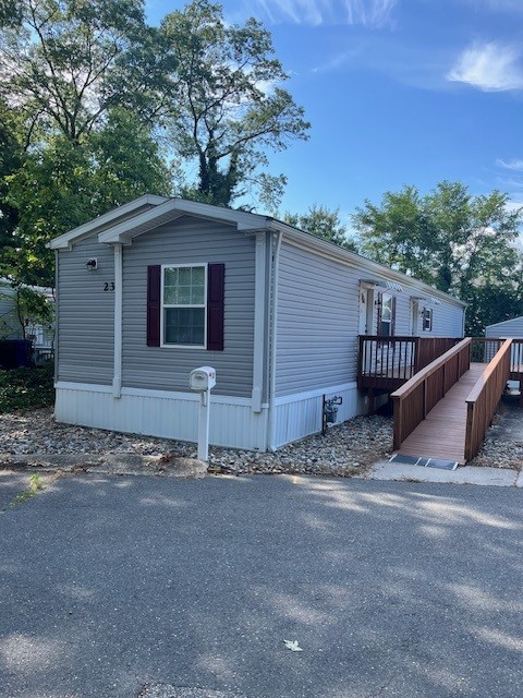 23 Raymor Exterior